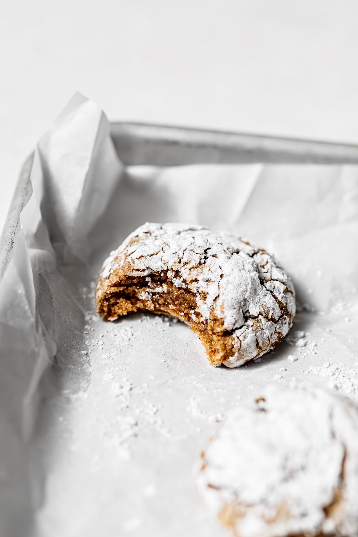 Ginger Molasses Crinkle Cookies