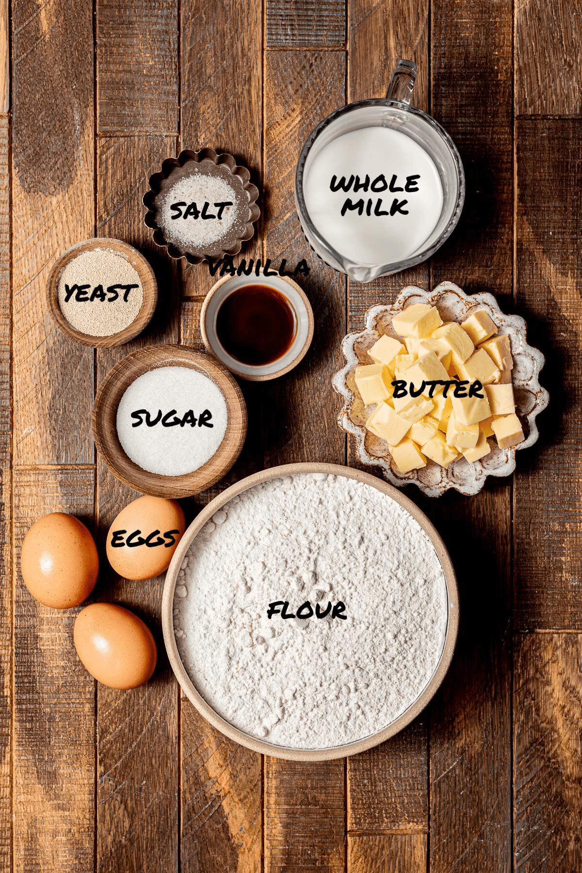 Mini Cinnamon Rolls with Heavy Cream