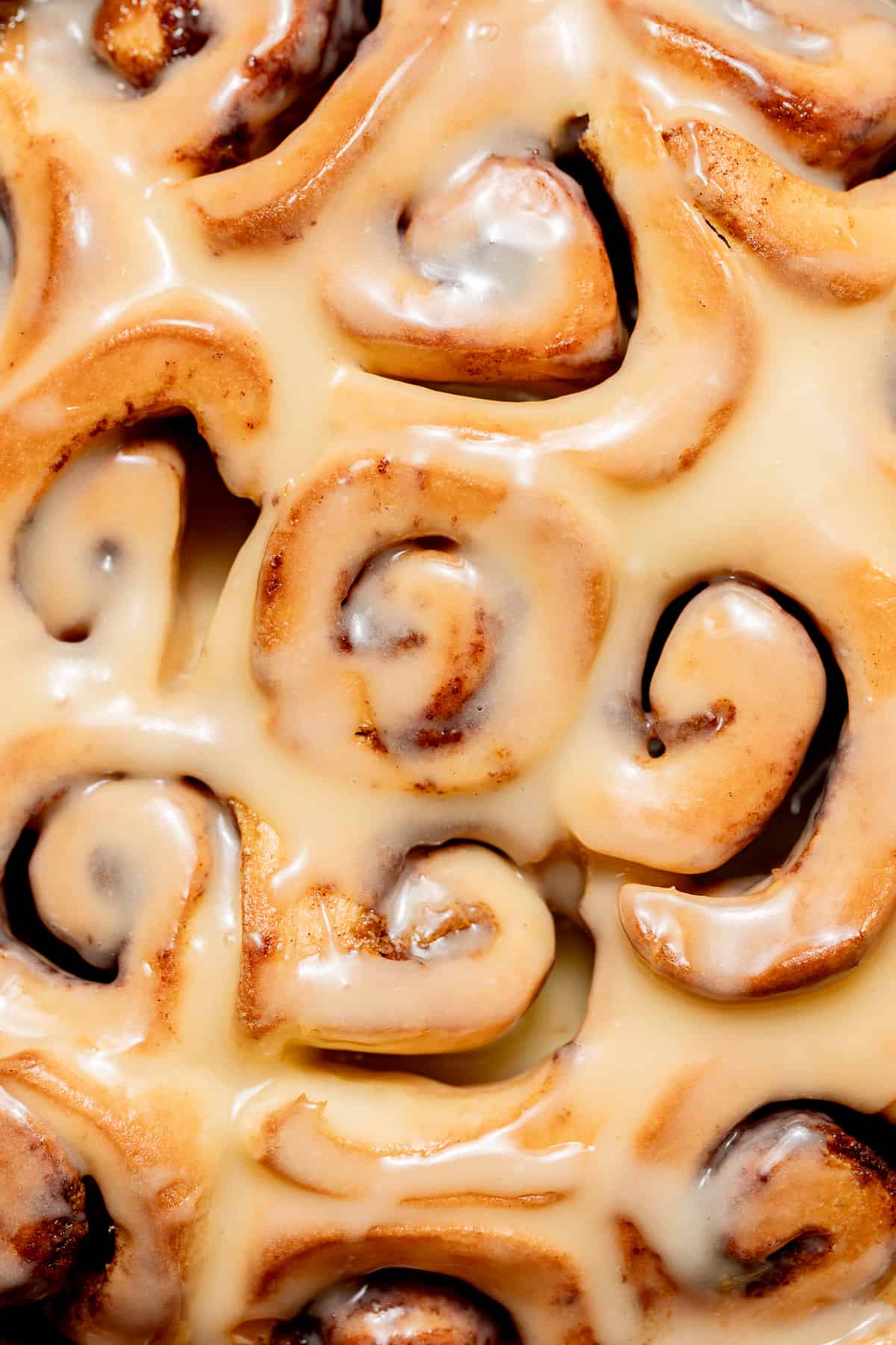 Mini Cinnamon Rolls with Heavy Cream