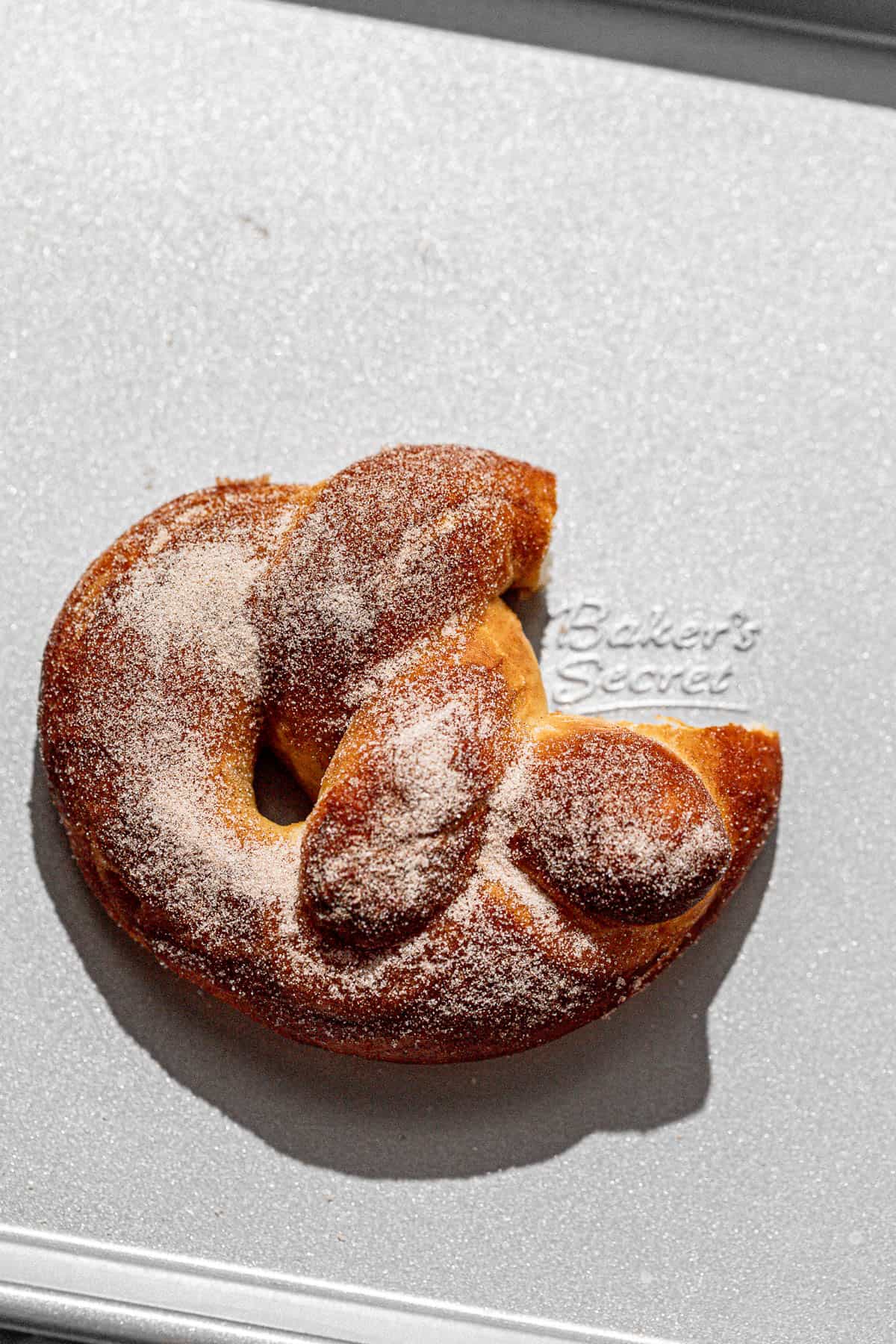 Soft Cinnamon Sugar Pretzels