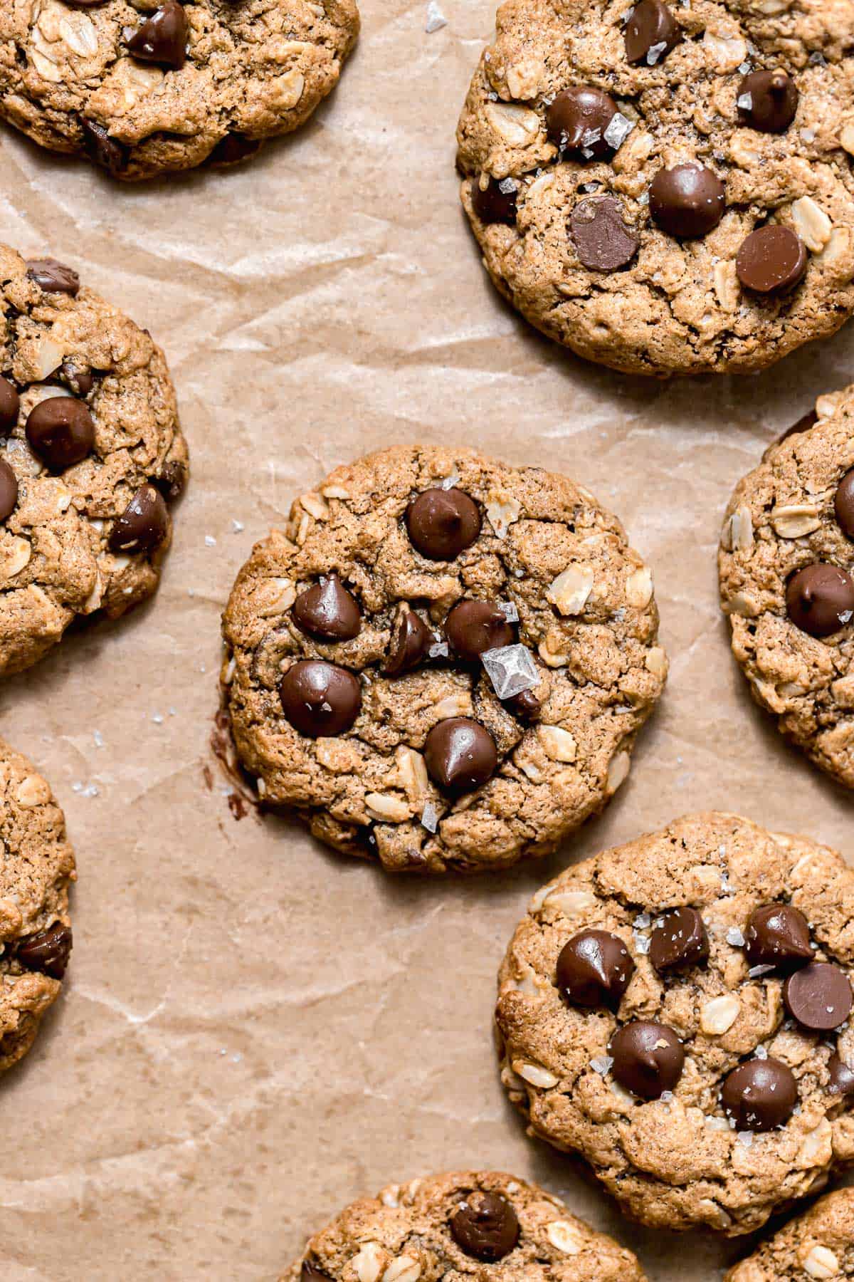 Vegan Tahini Oatmeal Chocolate Chip Cookies