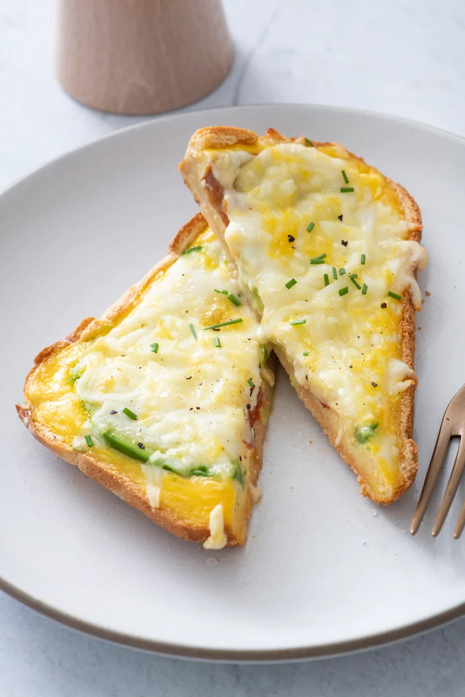 Smash Toast Breakfast Boats