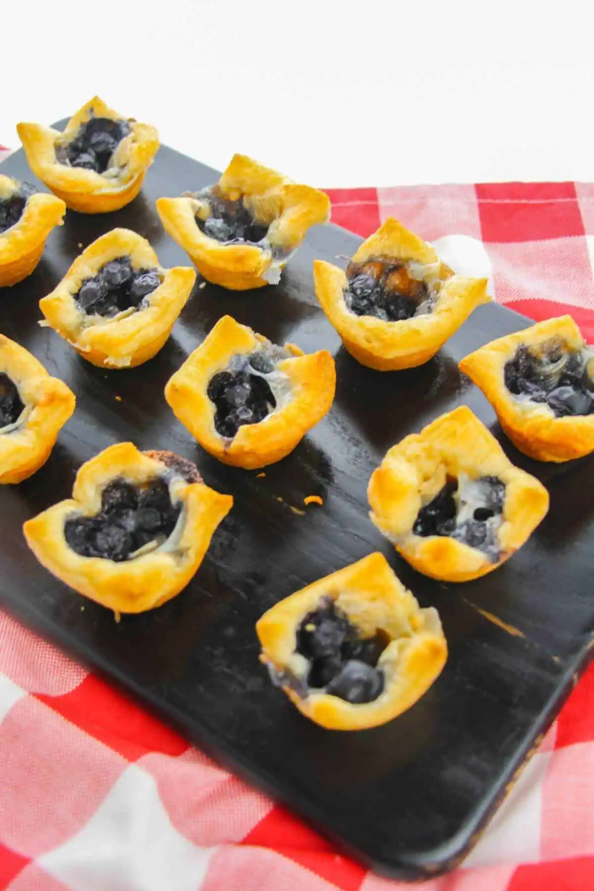Blueberry Mini Brie Bites