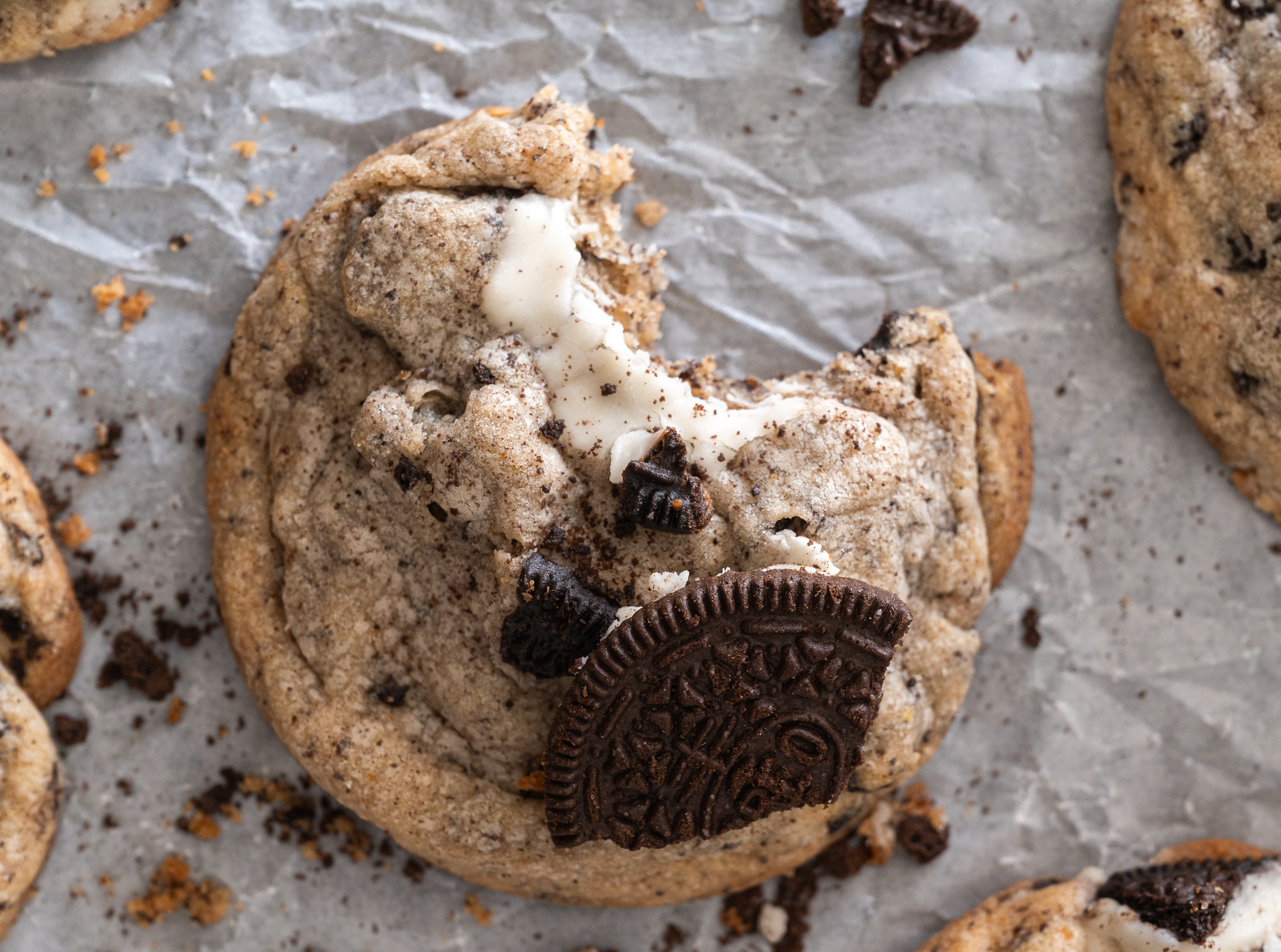 Bakery-Style Brown Butter Cookies and Cream Cookies
