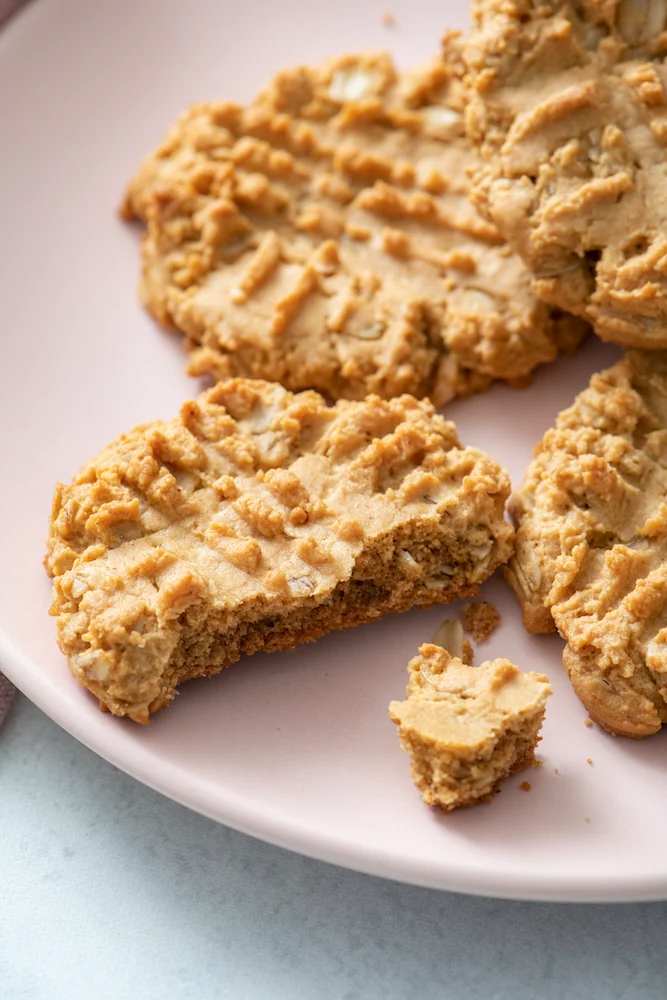 Peanut Butter Oatmeal Cookies