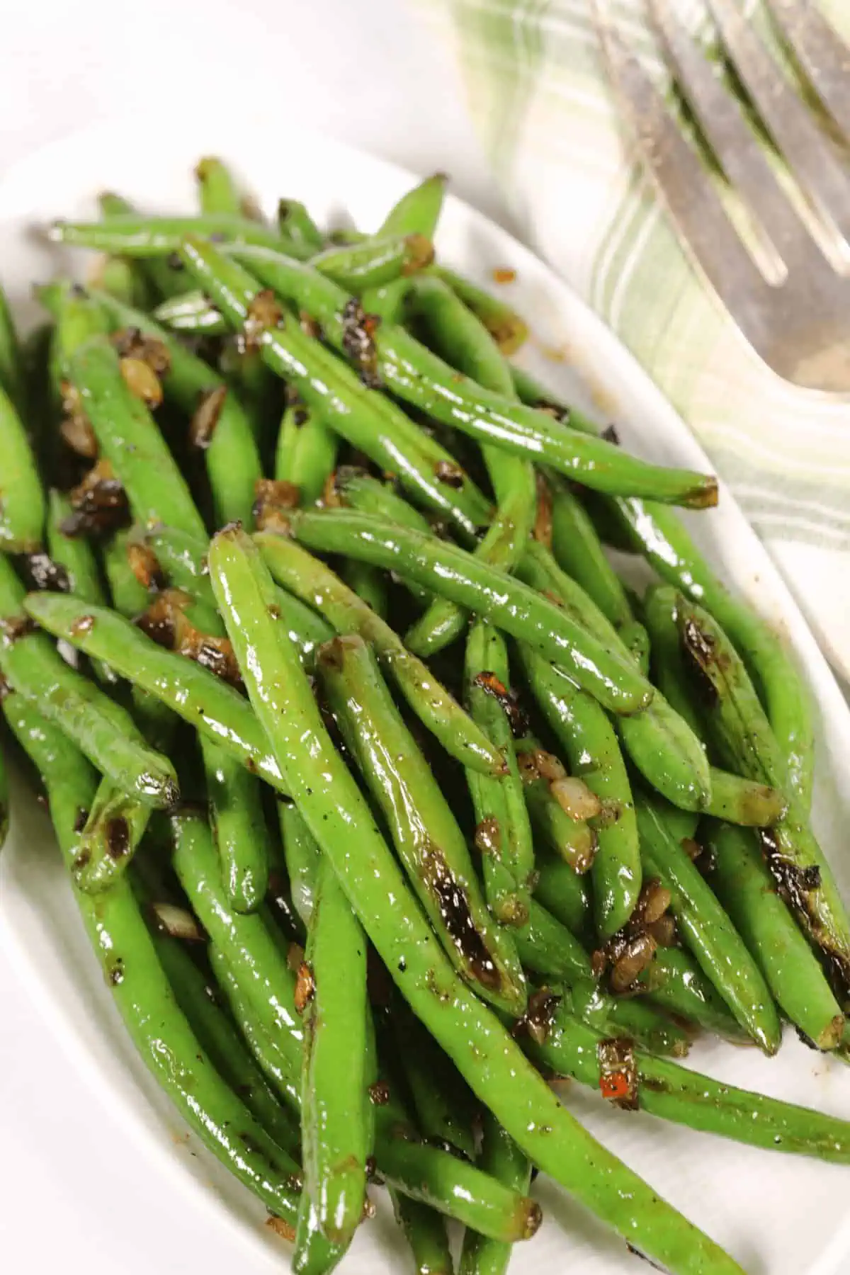 Skillet Sweet and Spicy Green Beans