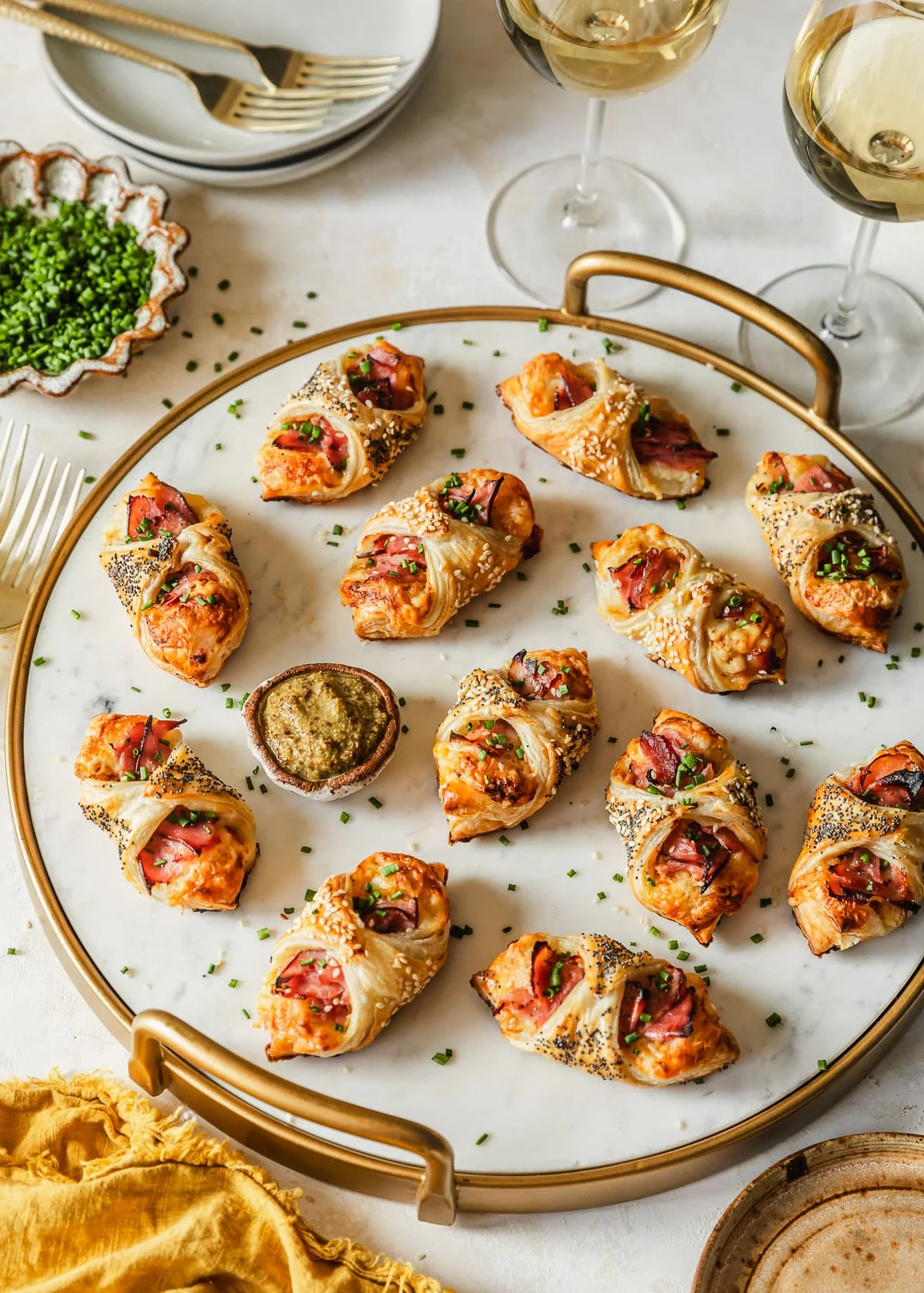 Flaky Ham and Cheese Puff Pastry Bites