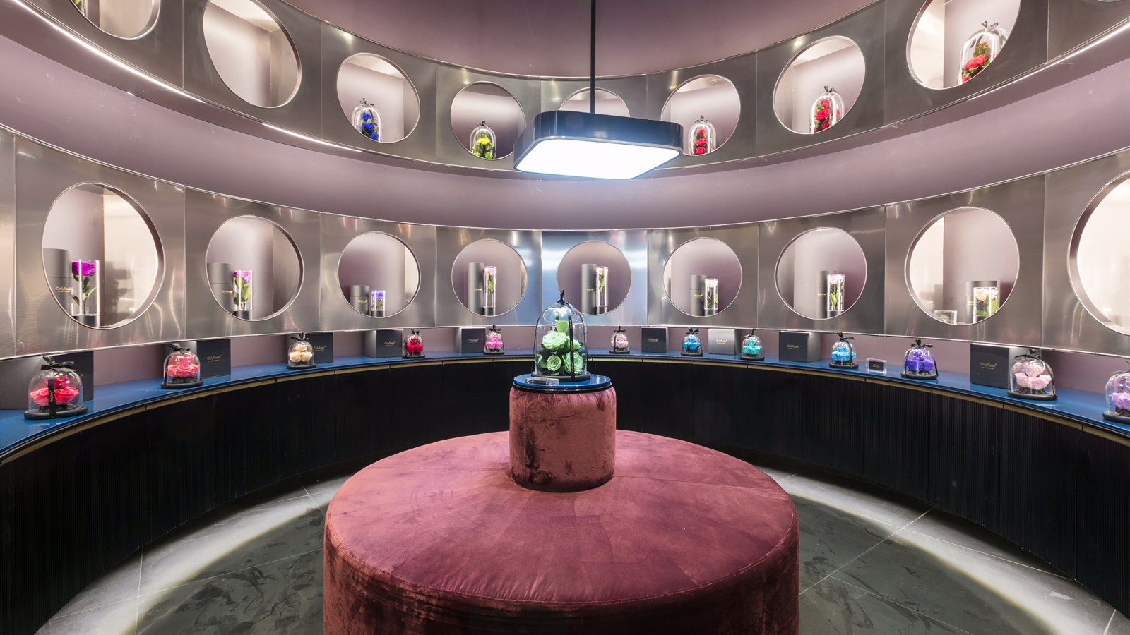 Roses Delivered Qatar Flower Delivery Service by OnlyRoses