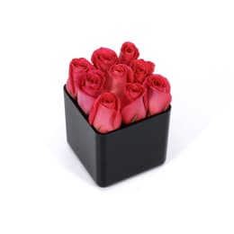 Classic Rose Black Cube