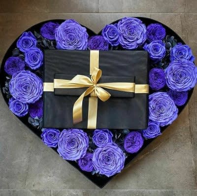 Roses Presented as a Heart from OnlyRoses