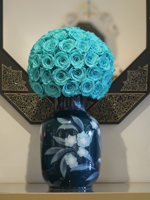 Luxury Vases by Only Roses Luxury Vases by Only Roses