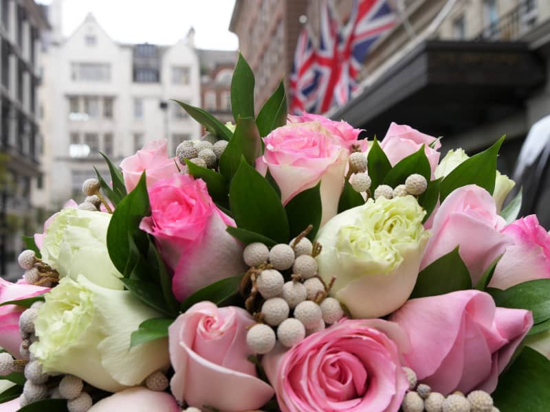 Luxury Roses Store in London OnlyRoses