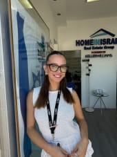 Logo of agent שירז אזולאי