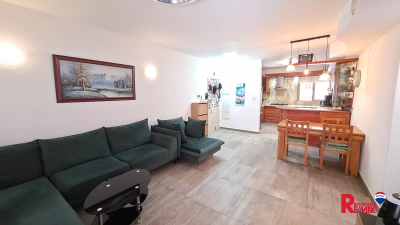Apartment for Sale in Holon - Image 2