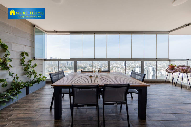 Penthouse for Sale in Netanya - Image 1