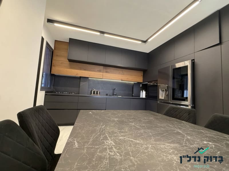 Apartment for Sale in Holon - Image 3