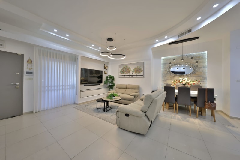 Apartment for Sale in Kiryat Motzkin - Image 2