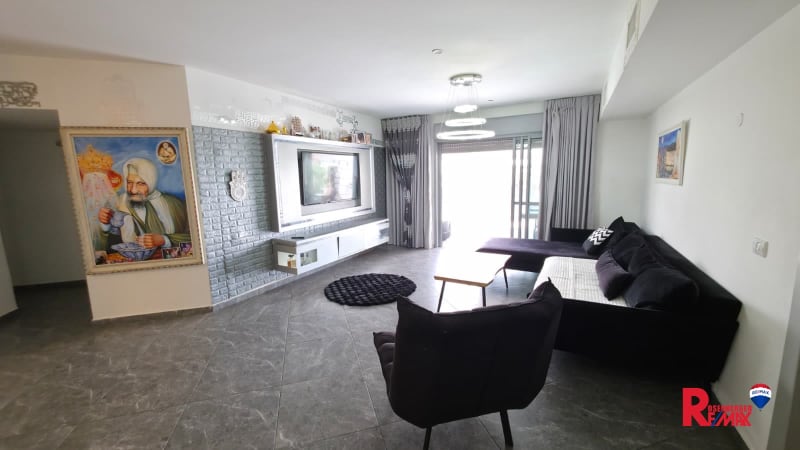 Penthouse for Sale in Yavne - Image 1