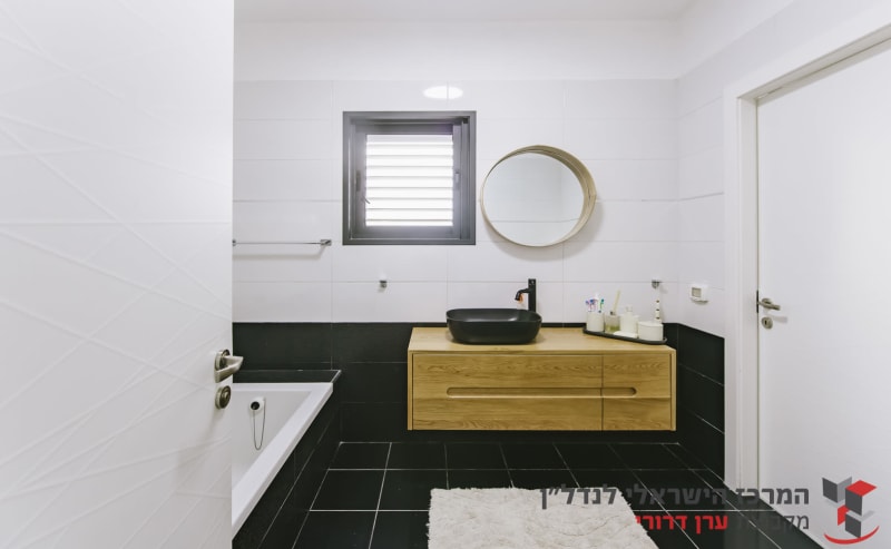 Apartment for Sale in Holon - Image 6