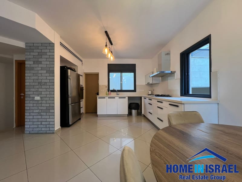 House for Sale in Netanya - Image 6