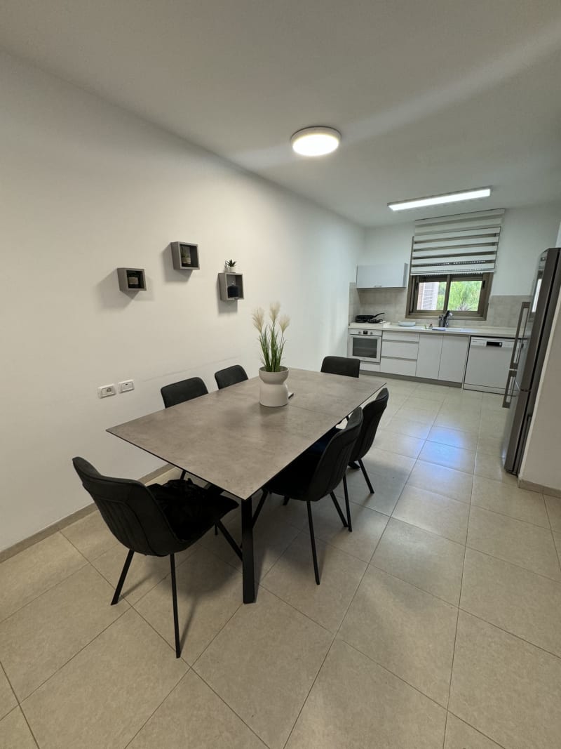 Apartment for Sale in Holon - Image 2