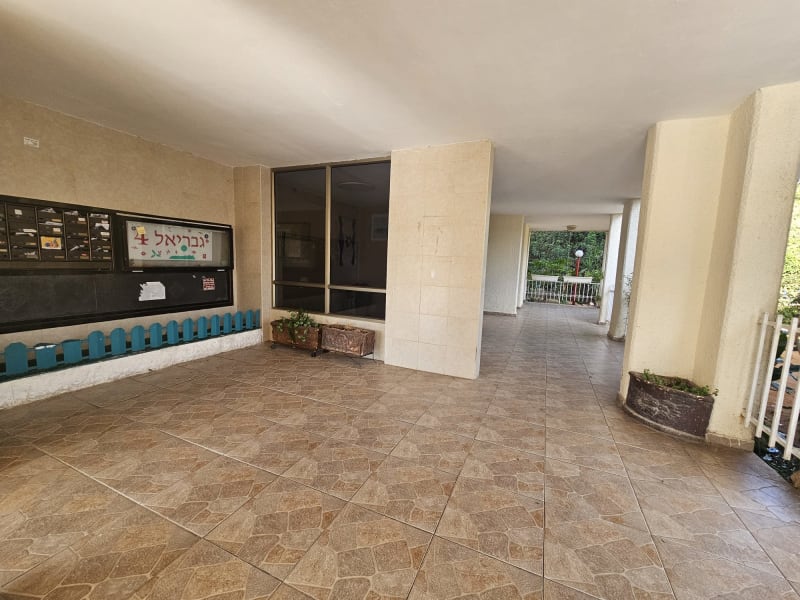 Apartment for Sale in Lod - Image 7