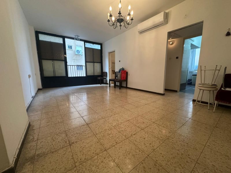 Apartment for Sale in Bat Yam - Image 2