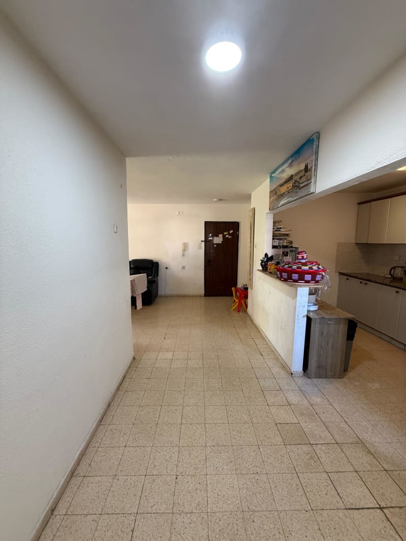 Apartment for Sale in Lod - Image 2