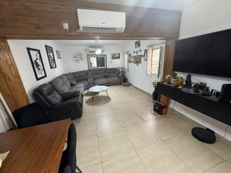 House for Sale in Ofakim - Image 2
