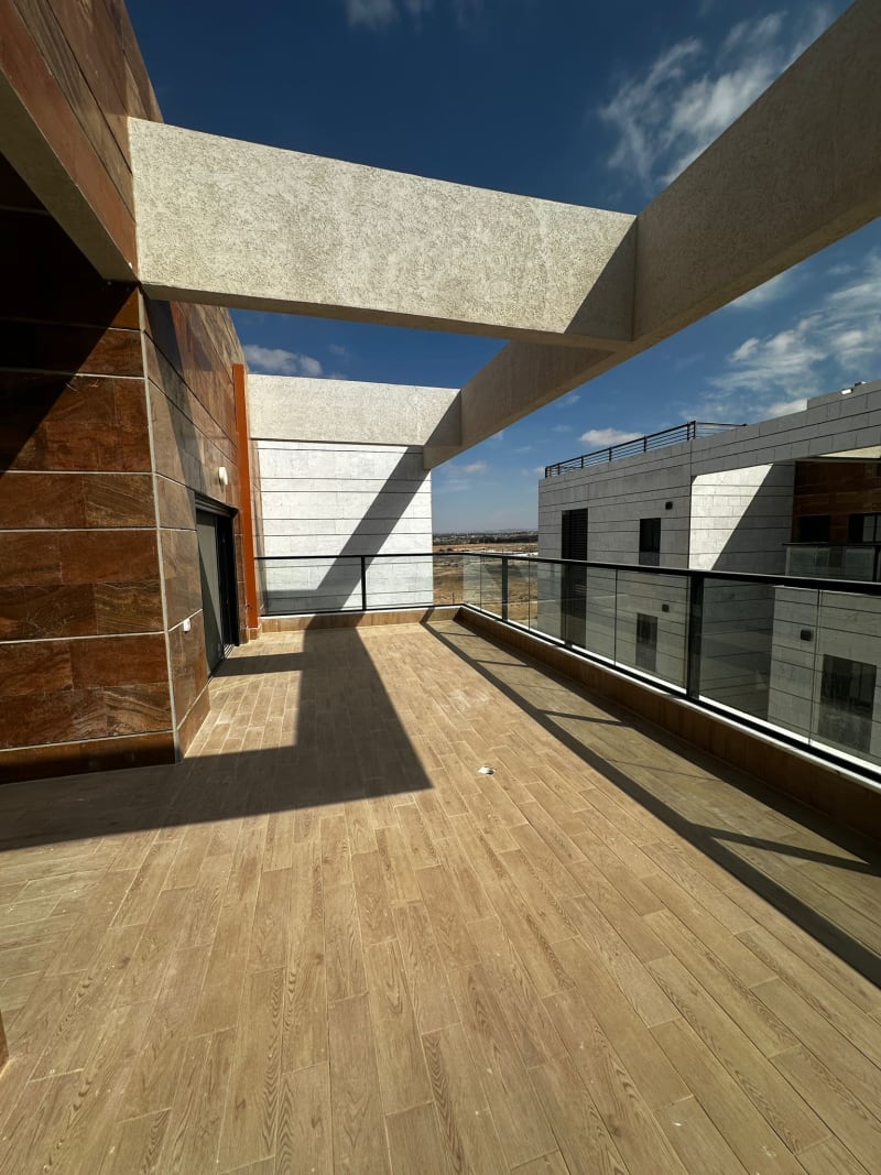 Penthouse for Sale in Ofakim - Image 1