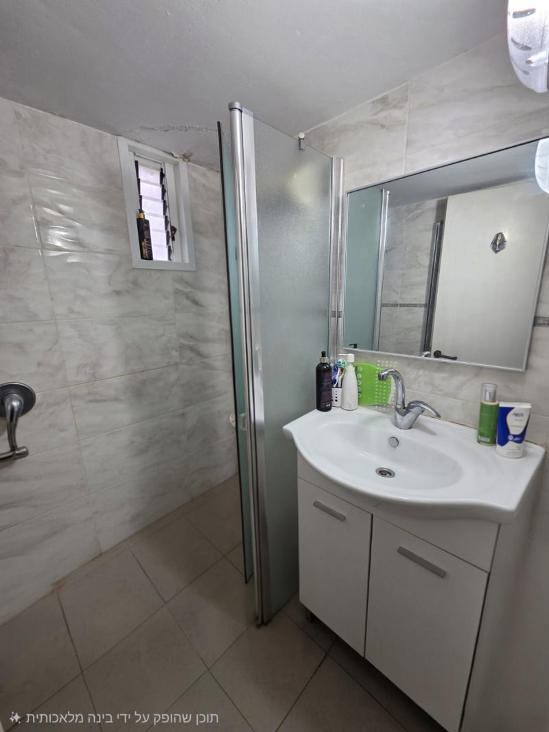 Apartment for Sale in Haifa - Image 4