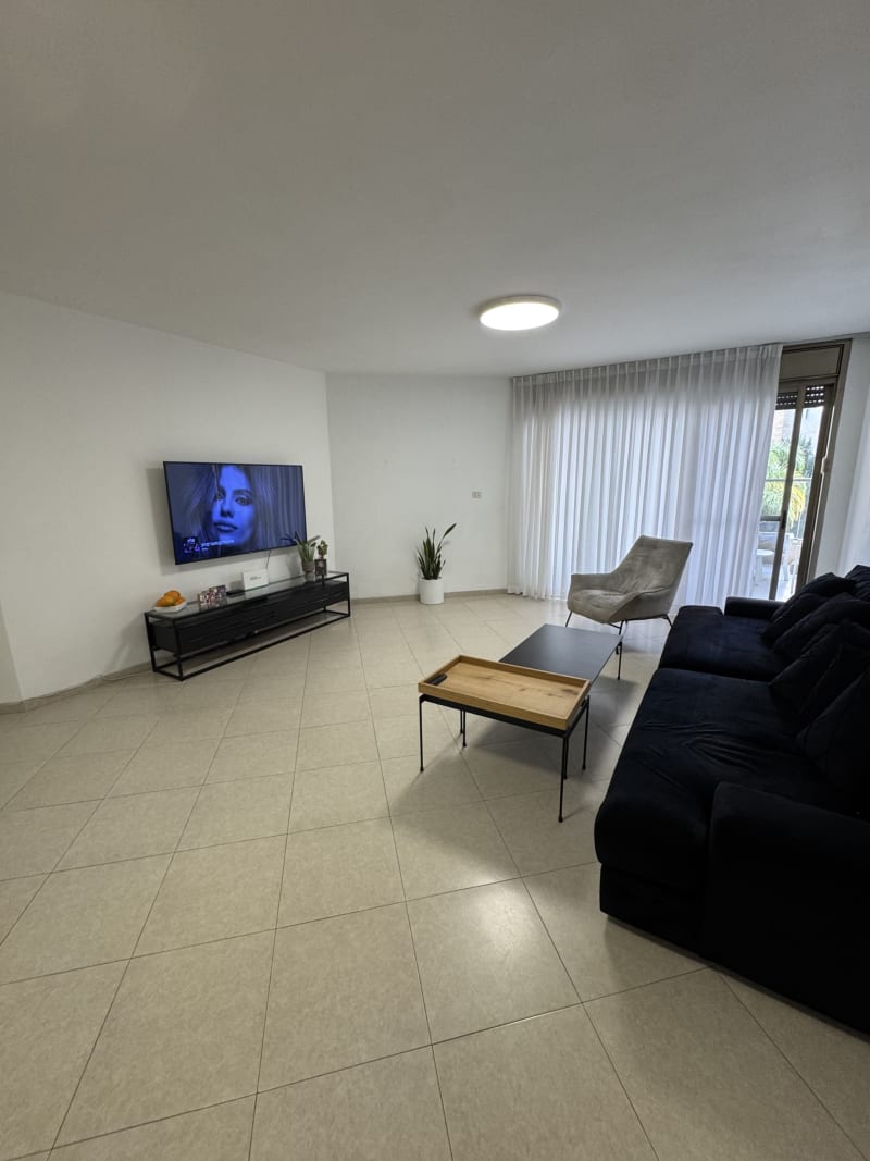 Apartment for Sale in Holon - Image 1