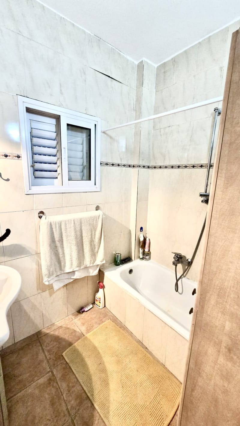 Apartment for Sale in Holon - Image 2