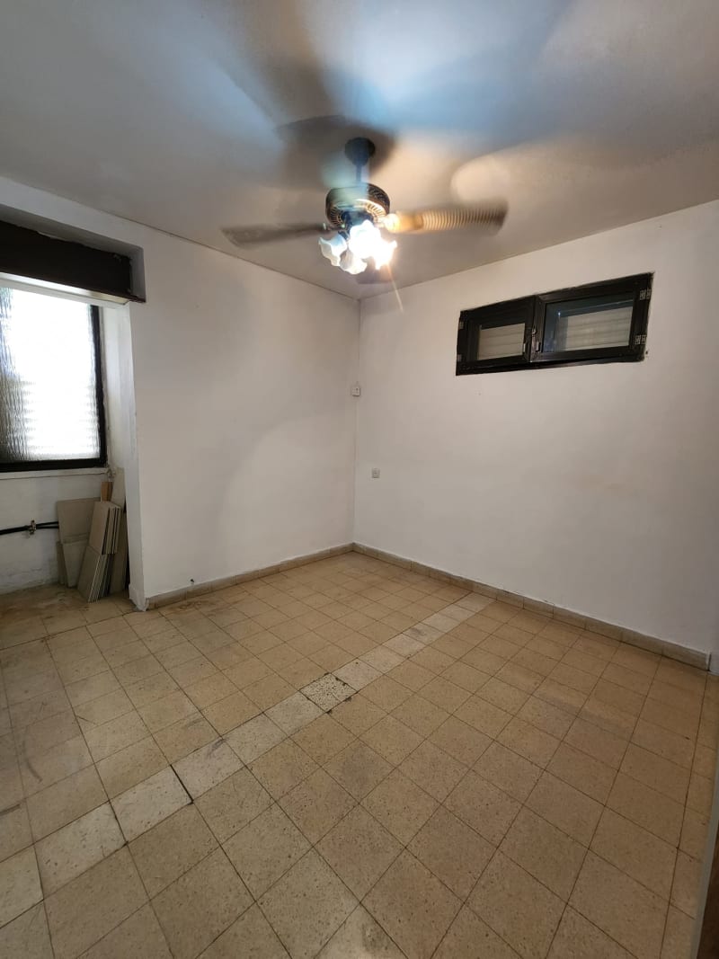 Apartment for Sale in Lod - Image 5