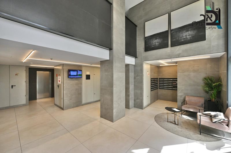 Penthouse for Sale in Rehovot - Image 2