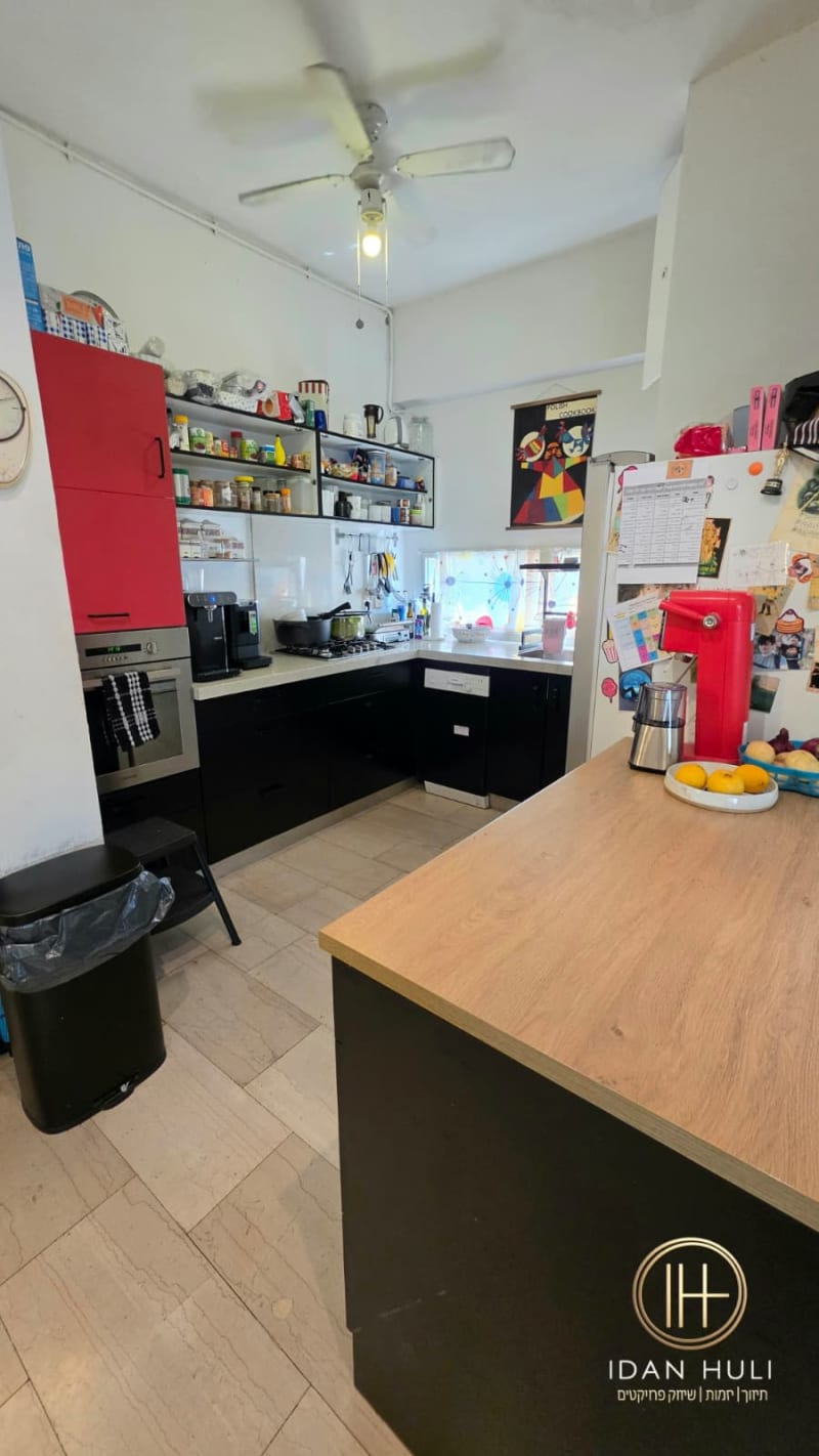 Apartment for Sale in Tel Aviv-Yafo - Image 4