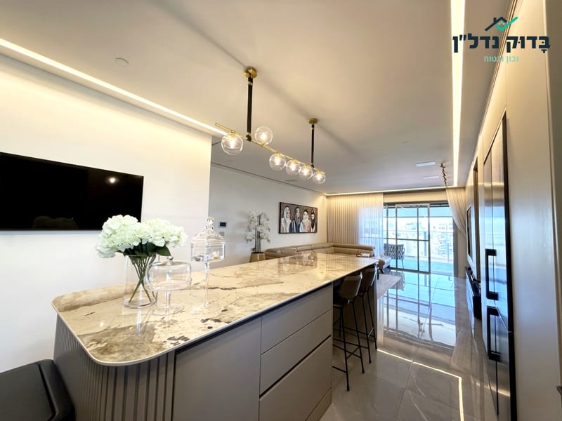 Apartment for Sale in Holon - Image 1