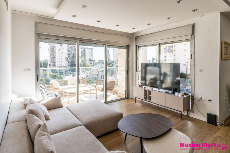 Apartment for Sale in Netanya - Image 3