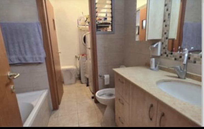 Apartment for Sale in Rishon LeZion - Image 4