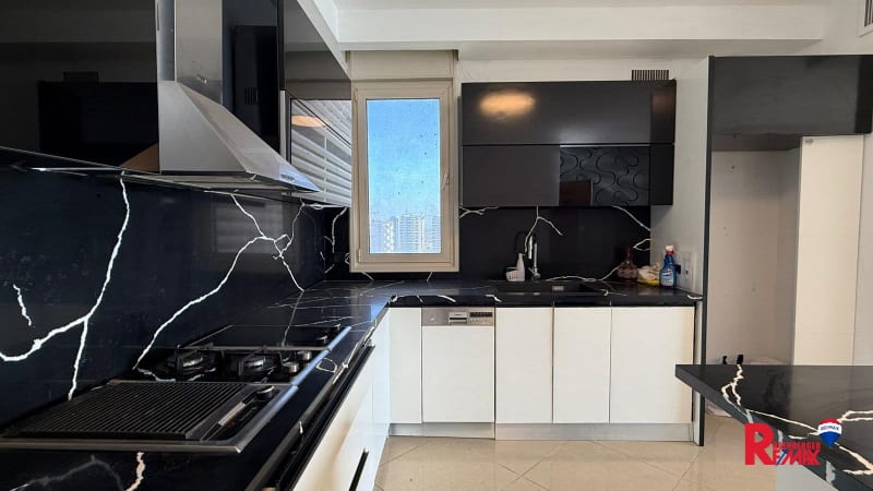Apartment for Sale in Bat Yam - Image 3