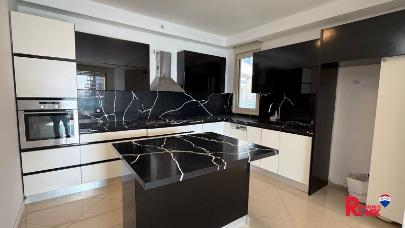 Apartment for Sale in Bat Yam - Image 2