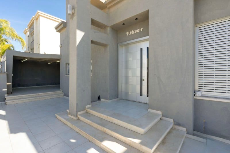 Villa for Sale in Dimona - Image 2