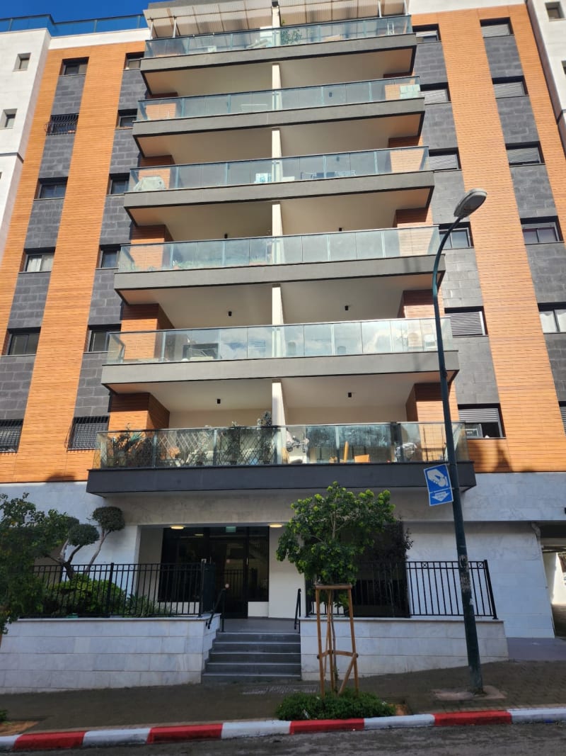 Penthouse for Sale in Petah Tikva - Image 3