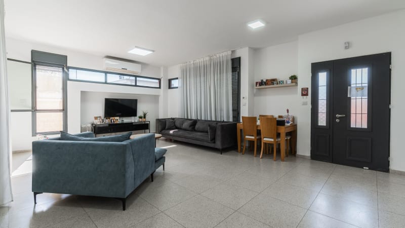 Villa for Sale in Ofakim - Image 5