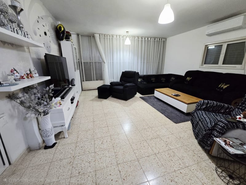 Apartment for Sale in Petah Tikva - Image 7