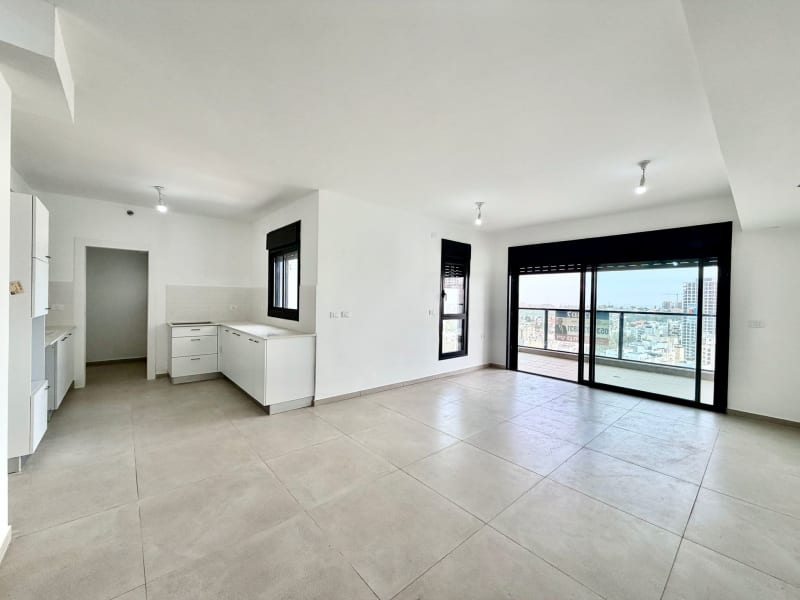 Apartment for Sale in Netanya - Image 2