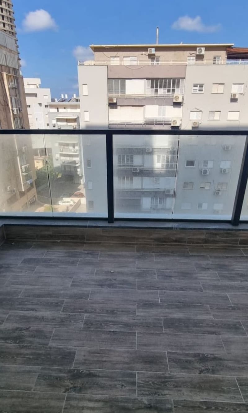Apartment for Sale in Netanya - Image 2