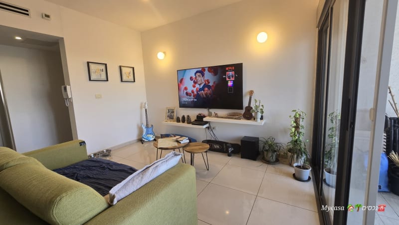 Apartment for Sale in Kefar Sava - Image 2