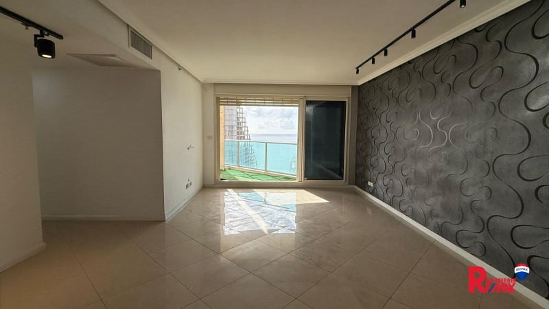 Apartment for Sale in Bat Yam - Image 4