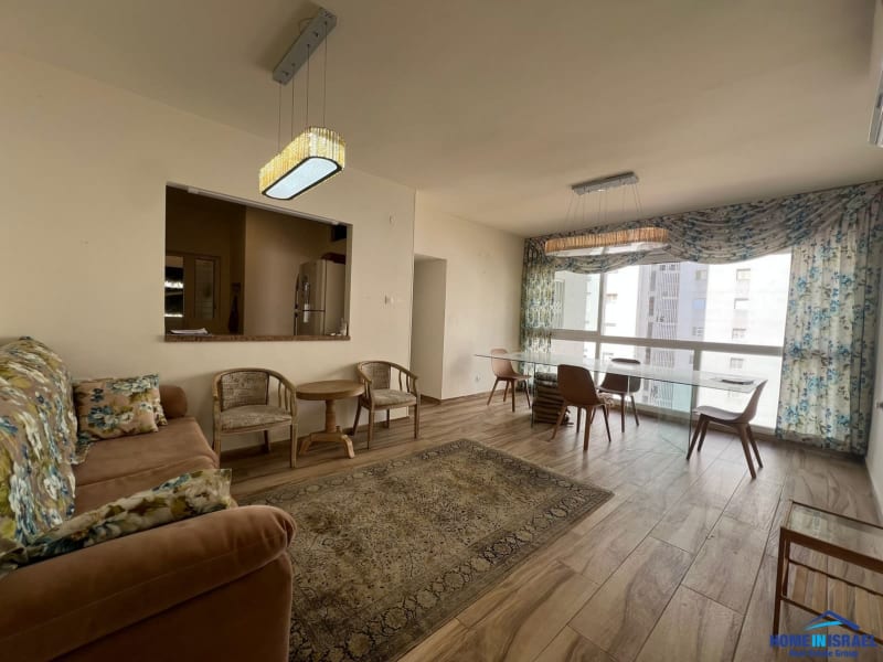 Apartment for Sale in Netanya - Image 2